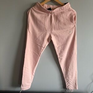 Woman’s Light Pink Sweatpants
